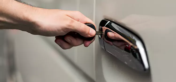 Why Choose Our Auto Locksmith Team in Coram, NY?